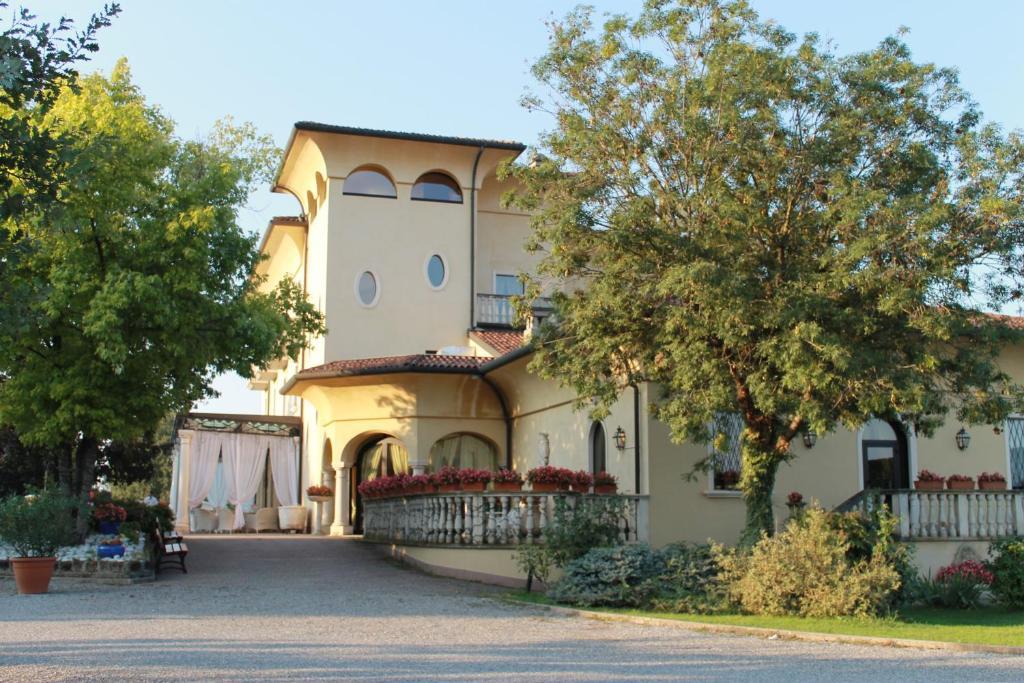 Villa Belvedere 1849 Misano di Gera dʼAdda Zewnętrze zdjęcie