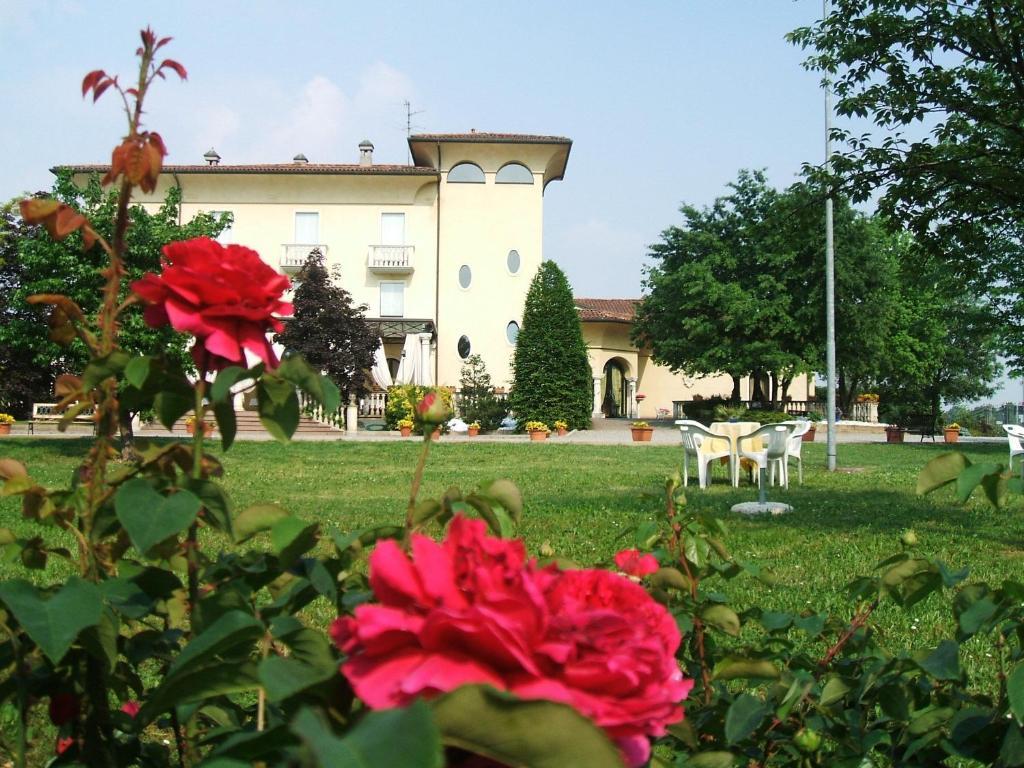 Villa Belvedere 1849 Misano di Gera dʼAdda Zewnętrze zdjęcie